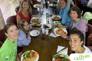 Guests enjoying a raw vegan dinner at the 'Adriatic Fruit Festival', October 2022 in Ulcinj, Montenegro. At the 'Serbian Fruit Festival', guests learn in theory and practice how to eat a raw vegan diet, exercise daily and maintain a high level of health long-term through a healthy lifestyle.